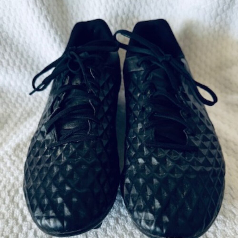 Nike Tiempo Men’s Size 10 Baseball Turf Shoes Black Clean